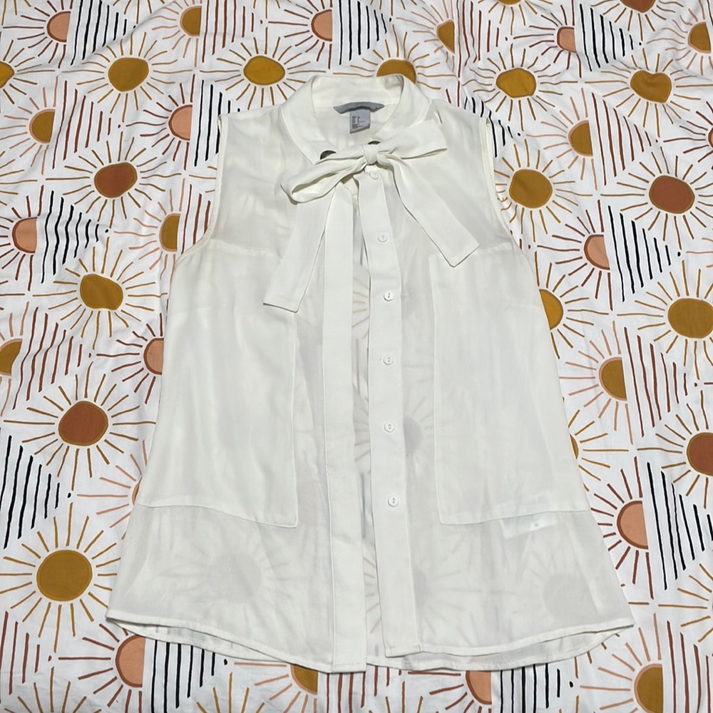 H&M no sleeve blouse, SIZE US 2